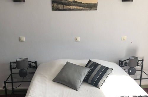 Romans-sur-Isere Hotel | Hôtel Magdeleine
