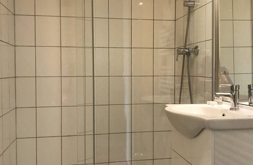 Romans-sur-Isere Hotel | Hôtel Magdeleine