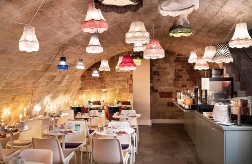 Quartier de la Folie-Mericourt Hotel | Hôtel Marais Hôme