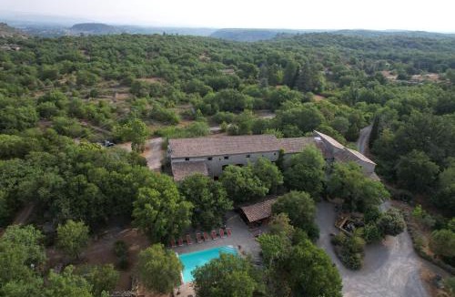 Les Vans Hotel | Hôtel Mas de l'Espaïre