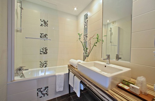 Castres Hotel | Hôtel Mercure Castres L'Occitan