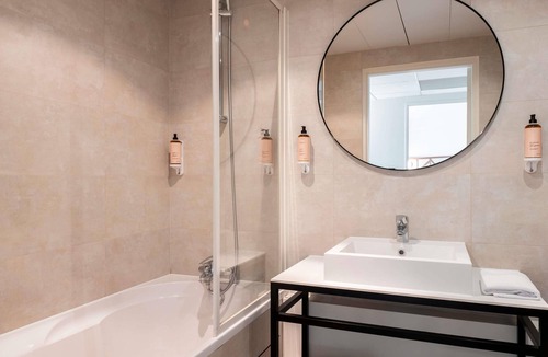 Quartier Saint-Marc - Croix de Pierre - Saint-Nicaise Hotel | Hôtel Mercure Rouen Centre Champ-de-Mars