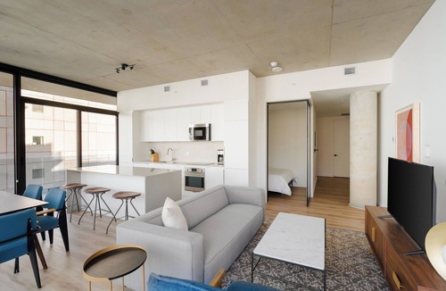 Downtown Montreal Apartment | Hôtel Monroe - Downtown Montreal