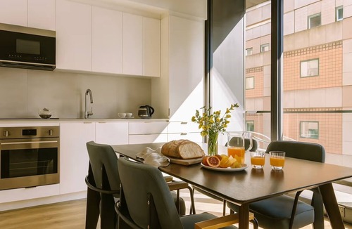 Downtown Montreal Apartment | Hôtel Monroe - Downtown Montreal