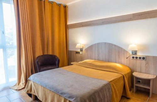 Le Pont-de-Beauvoisin Hotel | Hôtel Morris