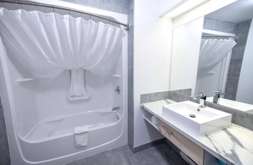 Communaute-Urbaine-de-l'Outaouais Hotel | Hôtel Napoléon