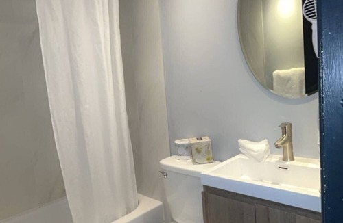 Saint-Leonard Hotel | Hôtel Newstar Montréal