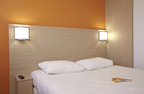Saint-Contest Hotel | Hôtel Première Classe Caen Nord - Mémorial