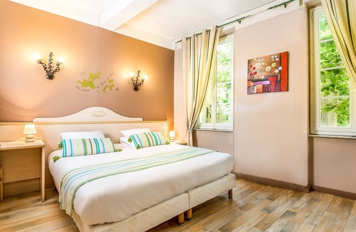 Nissan-lez-Enserune Hotel | Hôtel Résidence