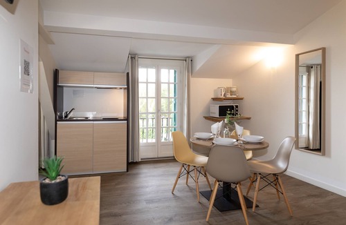 Ascain Hotel | Hôtel-Résidence Alaia