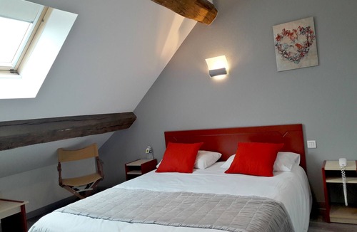 Villegusien-le-Lac Hotel | Hôtel Relais du Lac