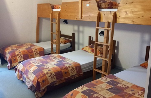 Cubieres Hotel | Hôtel Restaurant Le Montlo 48