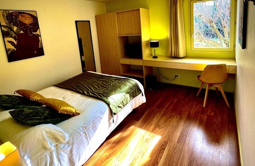 Quincie-en-Beaujolais Hotel | Hôtel Restaurant Le Mont Brouilly