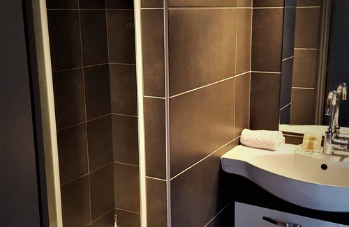 Courseulles-sur-Mer Hotel | Hôtel restaurant La pêcherie