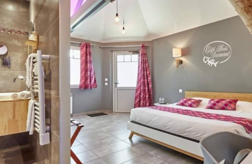 Courseulles-sur-Mer Hotel | Hôtel restaurant La pêcherie