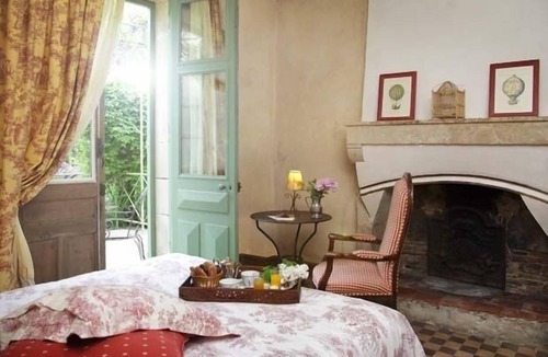 Lussac-les-Chateaux Hotel | Hôtel Restaurant Les Orangeries