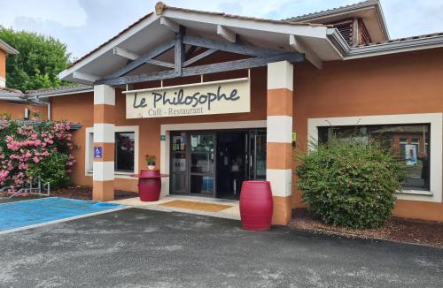 La Brede Hotel | Hôtel Restaurant AKENA La Brède