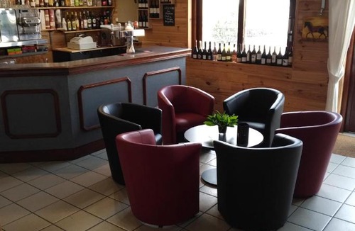 Peyrelevade Hotel | Hôtel Restaurant Ardesia
