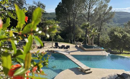 Montclus Hotel | Hôtel restaurant Clos des Sullys