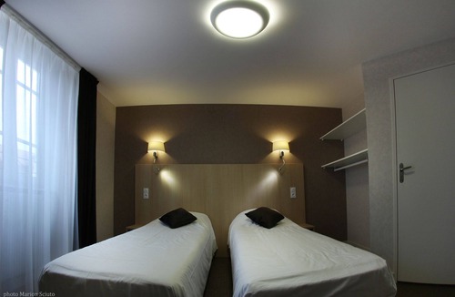 Sauxillanges Hotel | Hôtel Restaurant de l'Abbaye