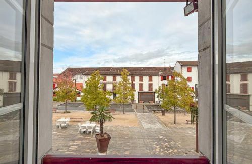 Saint-Palais Hotel | Hôtel-Restaurant de La Paix