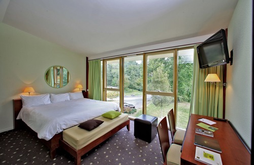 Hagetmau Hotel | Hôtel Restaurant des Lacs d'Halco