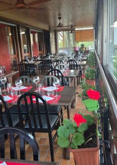 Camps-Saint-Mathurin-Leobazel Hotel | Hôtel Restaurant du Lac