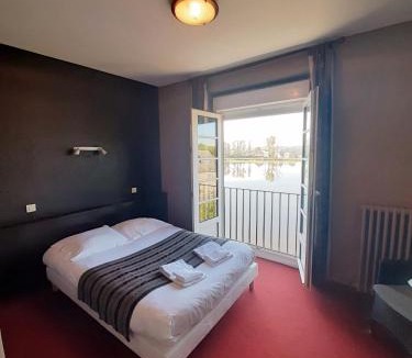 Combourg Hotel | Hôtel Restaurant du Lac