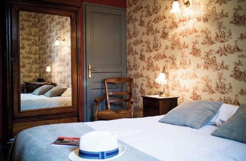 Caunes-Minervois Hotel | Hôtel Restaurant La Marbrerie