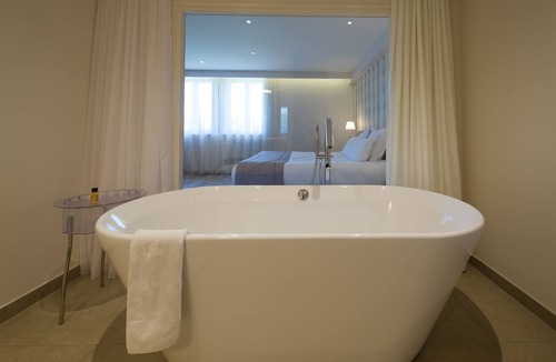 Villette-sur-Ain Hotel | Hôtel Restaurant La Sorelle