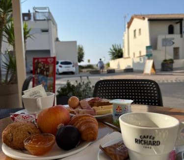 Carnon-Plage Hotel | Hôtel Restaurant Gédéon