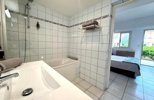 Aleria Hotel | Hôtel Restaurant L' Empereur