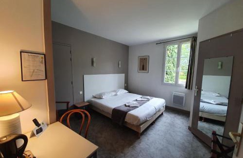 Gourdon Hotel | Hôtel Restaurant La Promenade