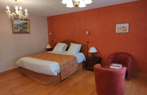 Huelgoat Hotel | Hôtel Restaurant Le Bretagne