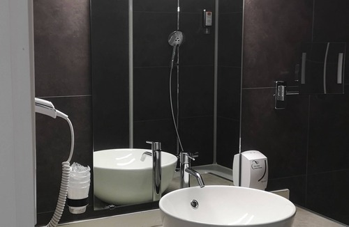 Cerizay Hotel | Hôtel Restaurant Le Cheval Blanc