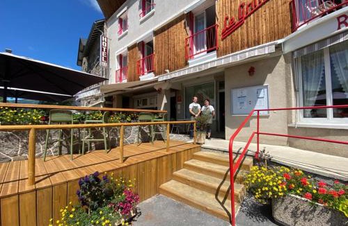 Jassat Hotel | Hôtel Restaurant Le Grillon