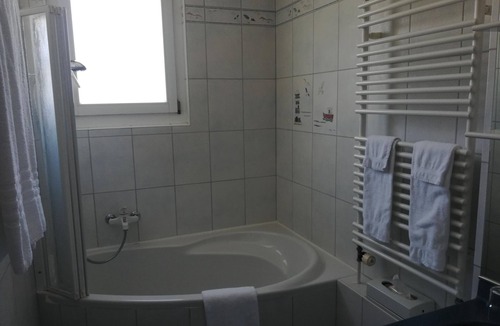 Morlon Hotel | Hôtel Restaurant Le Gruyerien