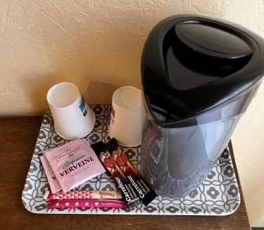 Limoux Hotel | Hôtel Restaurant Les Arcades