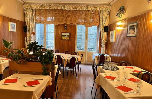 Limoux Hotel | Hôtel Restaurant Les Arcades