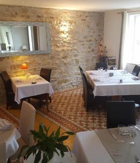 Viviers Hotel | Hôtel Restaurant Logis Le Relais du Vivarais
