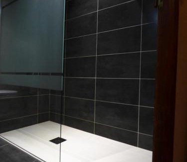 Aumont-Aubrac Hotel | Hôtel Restaurant Prunières