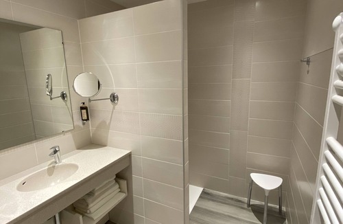 Magnant Hotel | Hôtel Restaurant & Spa LE VAL MORET