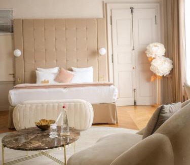Historic Centre Hotel | Hôtel Richer De Belleval - Relais & Châteaux