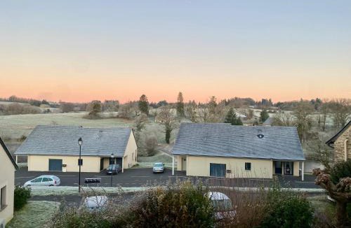 Saint-Ybard Hotel | Hôtel Saint-Roch, Saint-Ybard