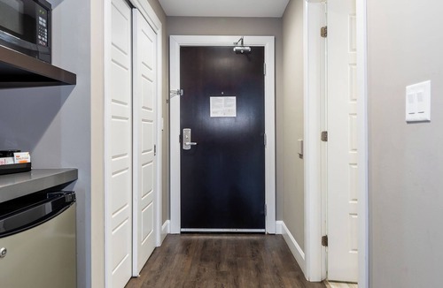 Shediac Hotel | Hôtel Shediac