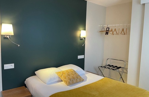 Briouze Hotel | Hôtel Sophie