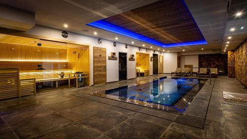 Heudicourt-Sous-les-Cotes Hotel | Hôtel SPA du Lac de Madine - Maison DRAPIER