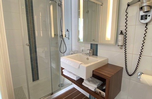 Les Sables d'Olonne Hotel | Hôtel & Spa Les Roches Noires
