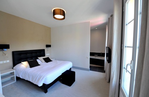 Saint-Pey-de-Castets Hotel | Hôtel Spa Restaurant L'Epicurial