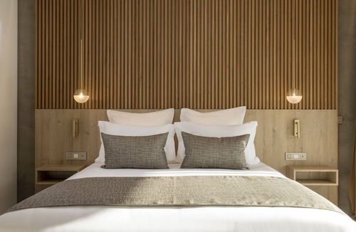 Greoux-les-Bains Hotel | Hôtel Spa Restaurant Villa Castellane